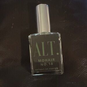 ALT. Mohair No. 18 Extrait de Parfum
